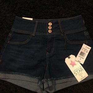 New Shorts size 5